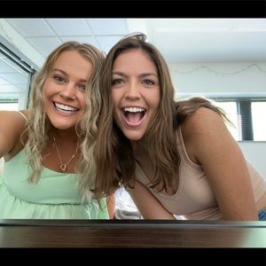 Meet your Posher, Hannah